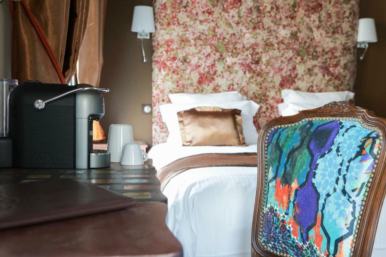Brit Hotel Privilege Lisieux - La Villa Des Arts Zewnętrze zdjęcie